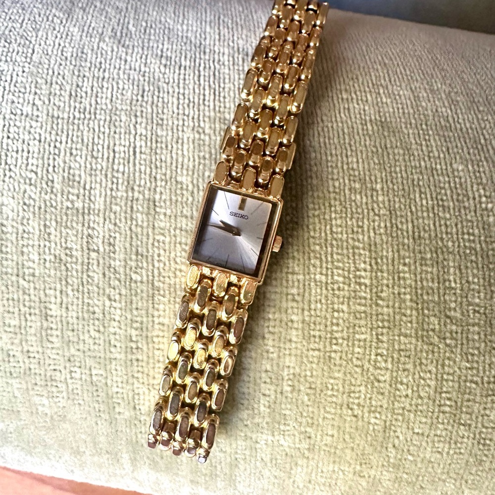Seiko Gold Rectangular Watch